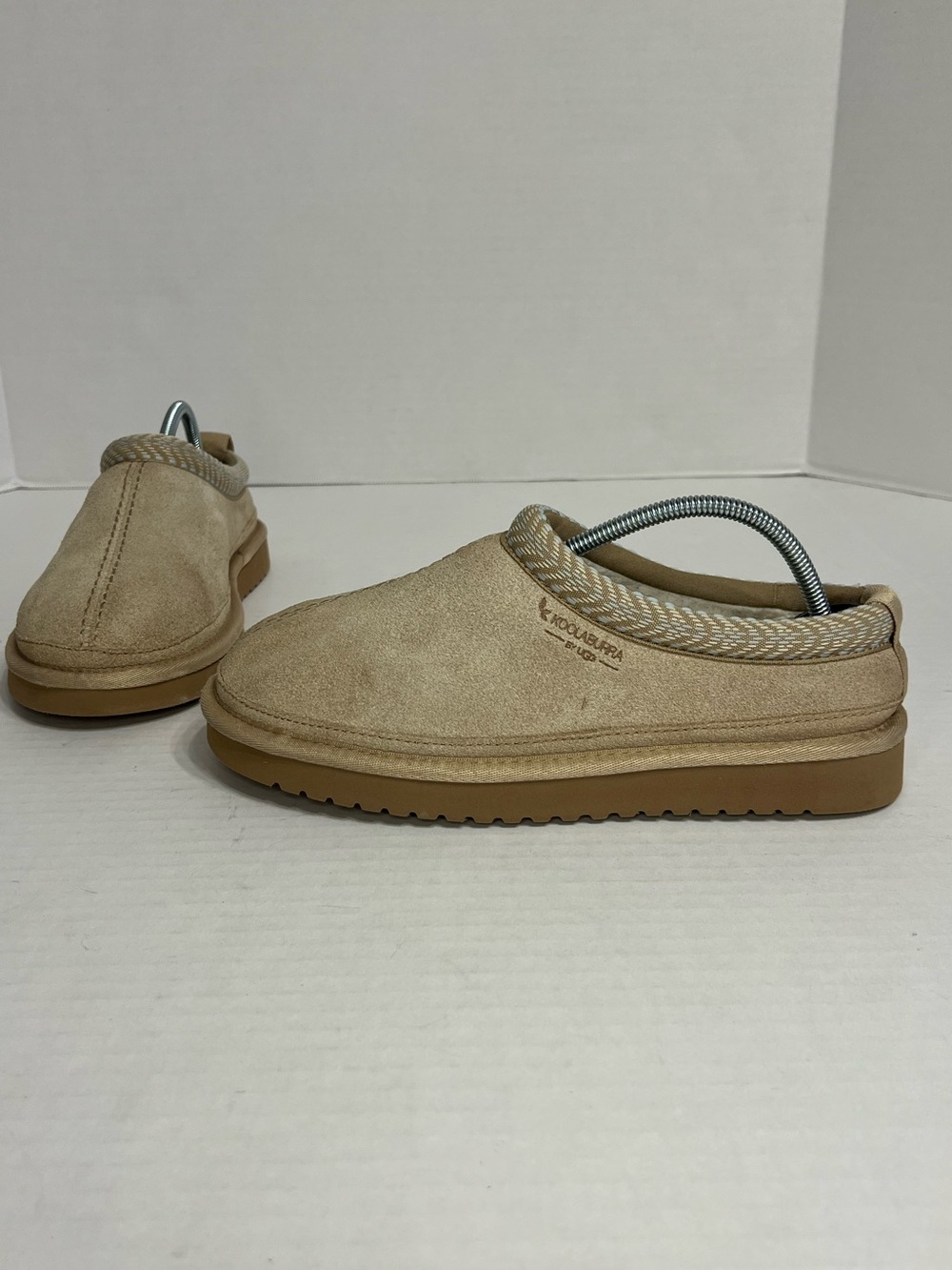 Koolaburra by UGG Burree Suede Slippers Size 7